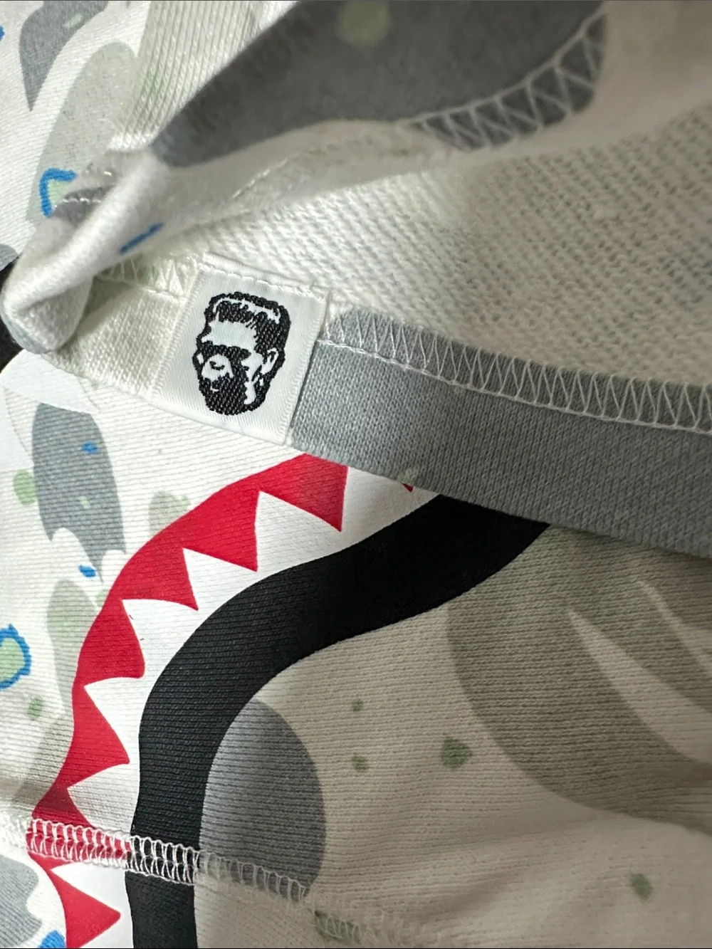 BAPE Color Camo Shark Sweat Shorts White/Gray Size Medium NWT